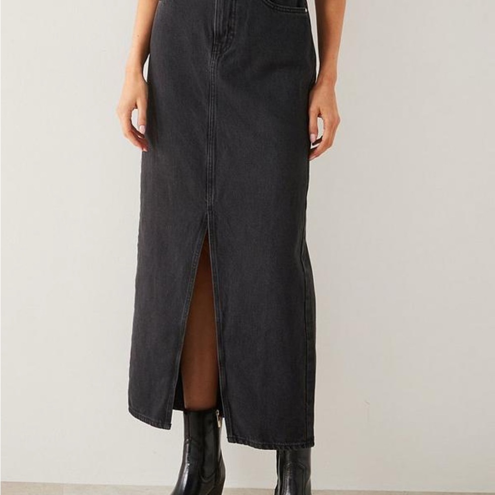Never worn Mango Charcoal Denim Skirt